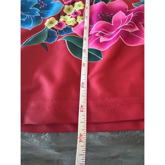 Vintage-Inspired Red Floral Mexican-Style Dress With Short Sleeves & V-Neckline - Picture 6 of 7